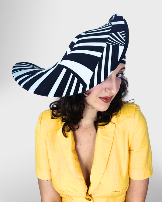 07 | Optical B&W | Small Hat