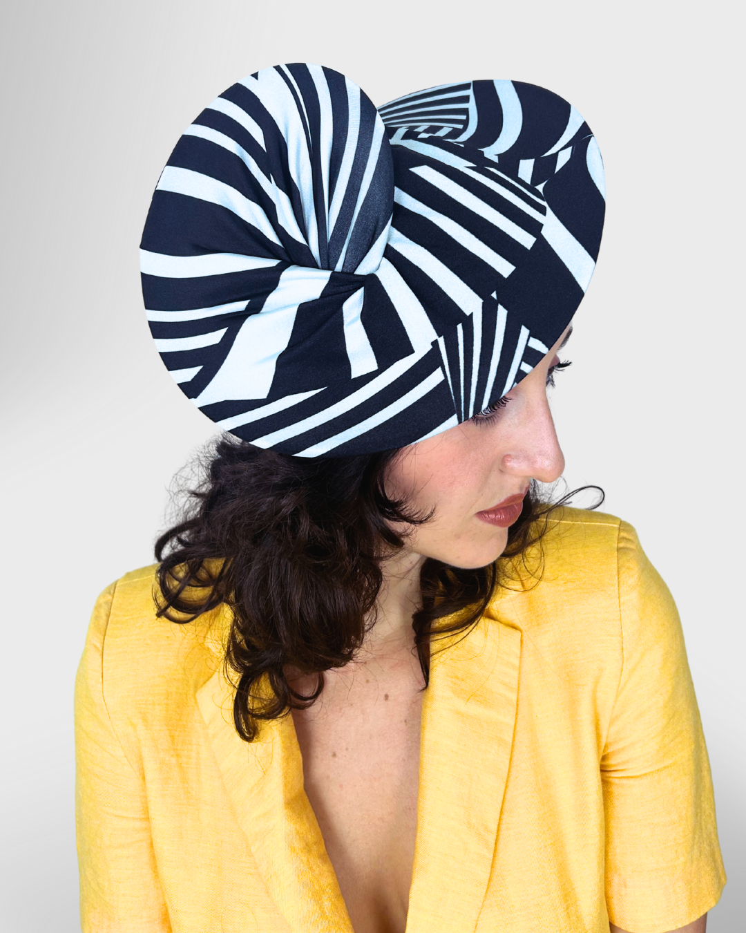 07 | Optical B&W | Small Hat