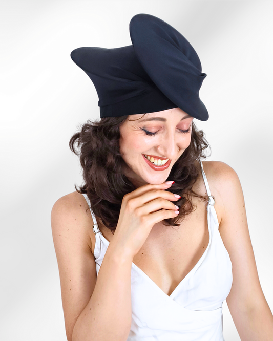 03 | Black is black | Small Hat