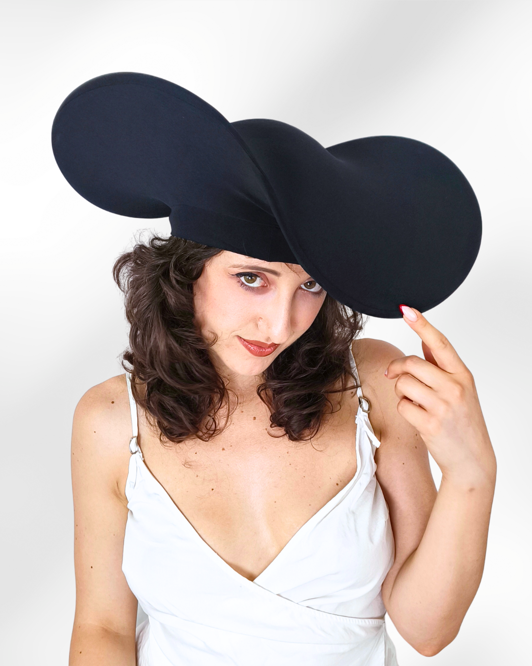 03 | Black is black | Small Hat